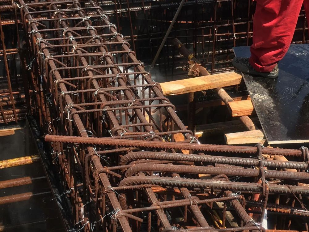 工地鋼筋生銹怎么辦？